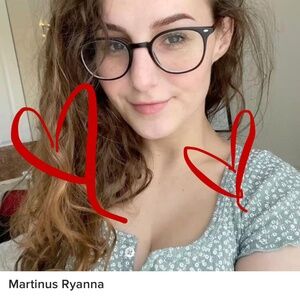 Meet your Posher, Chika